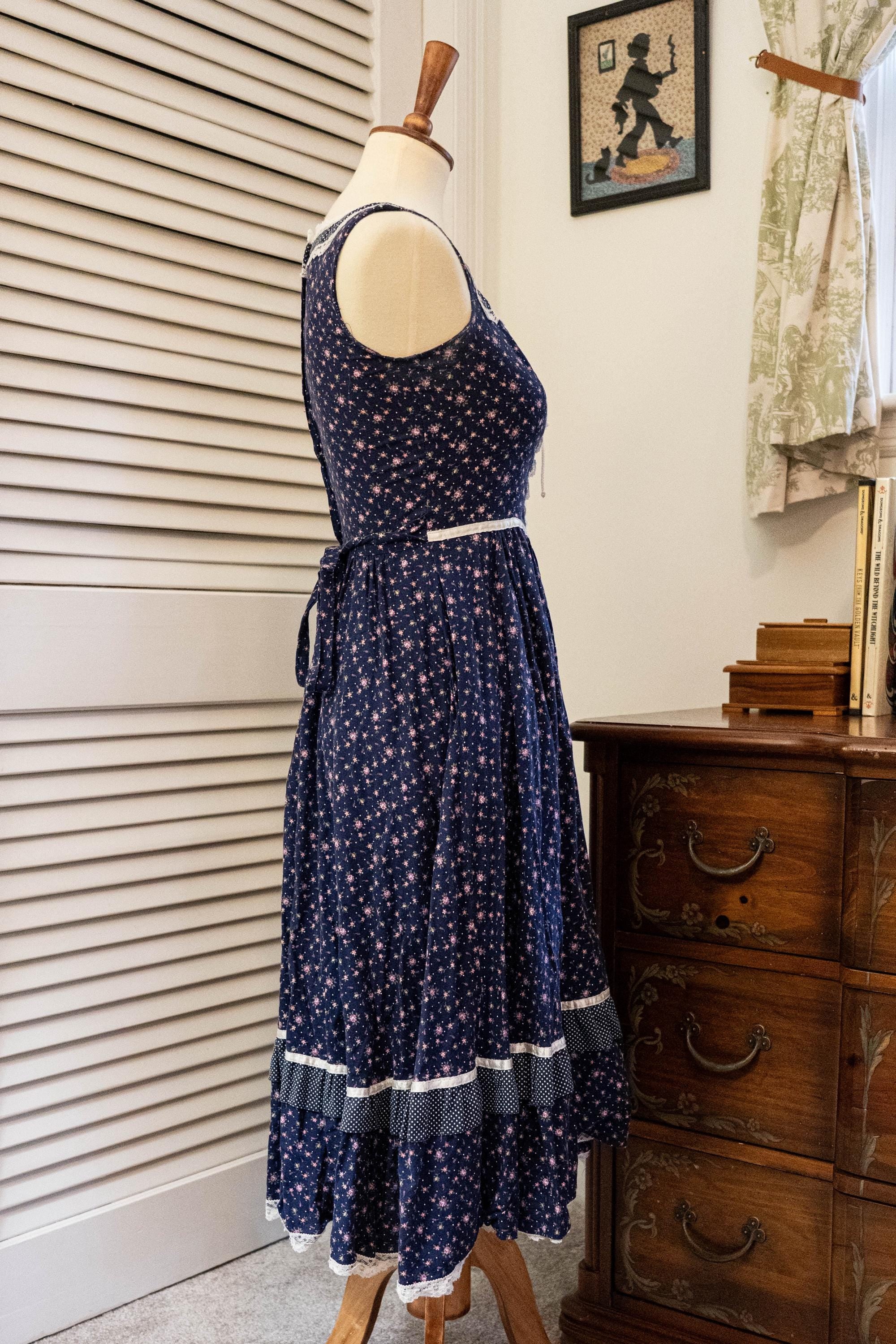 Vintage 1970s Gunne Sax Jessica McClintock Prairie Dress Blue Ditsy Floral