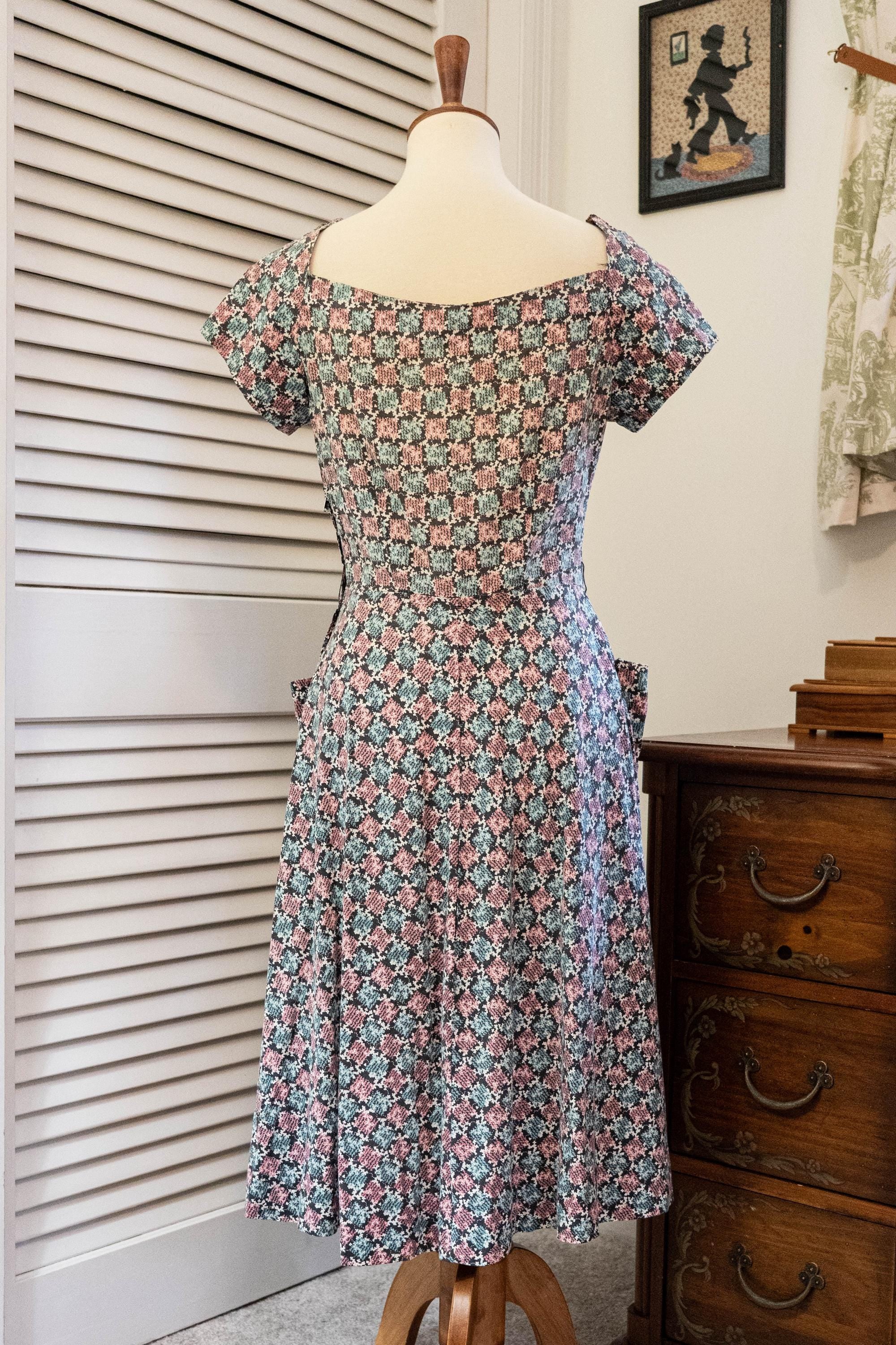 Vintage 1960s Blue Pink Abstract Print Button Down Shirt Dress