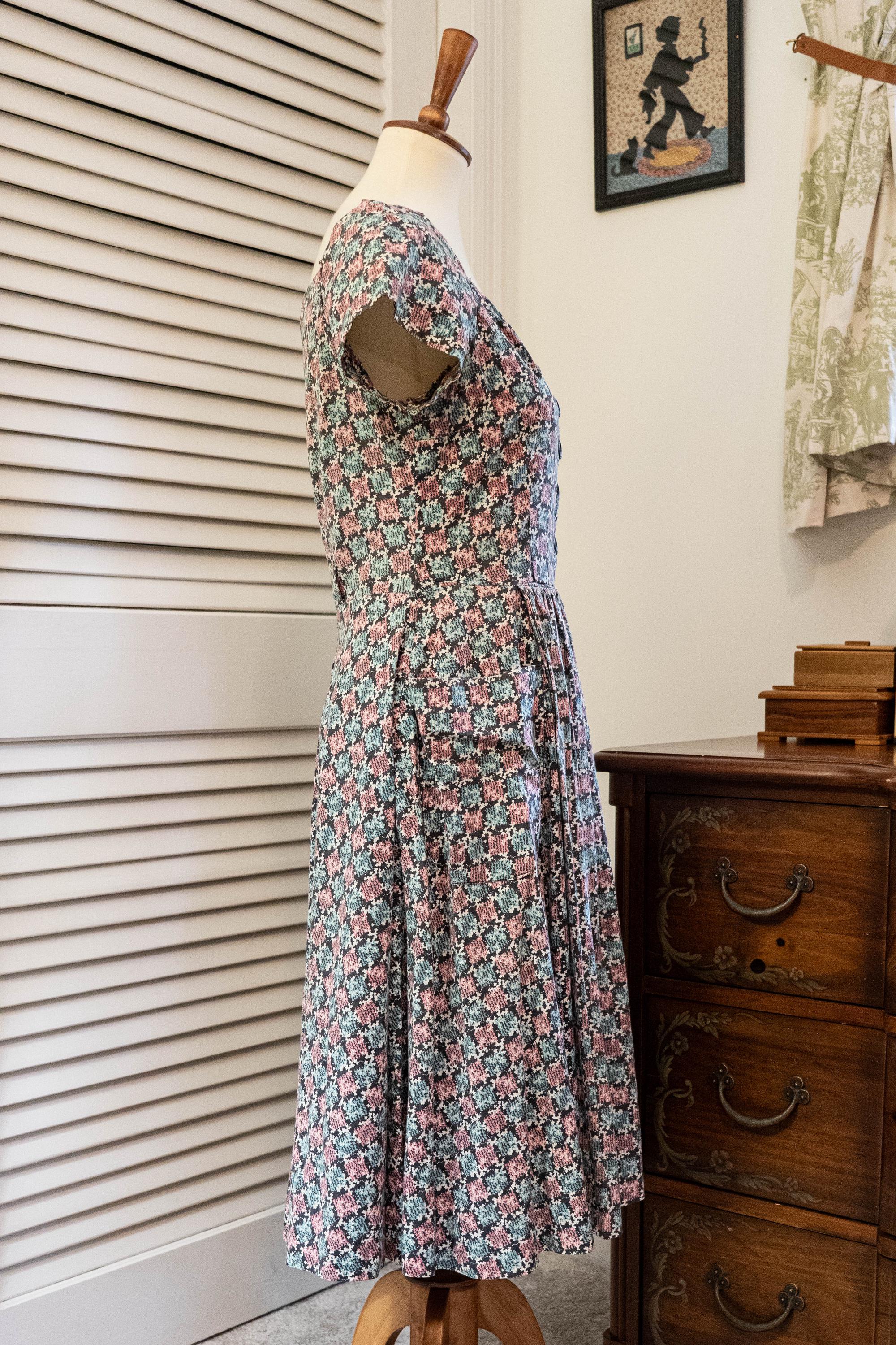 Vintage 1960s Blue Pink Abstract Print Button Down Shirt Dress