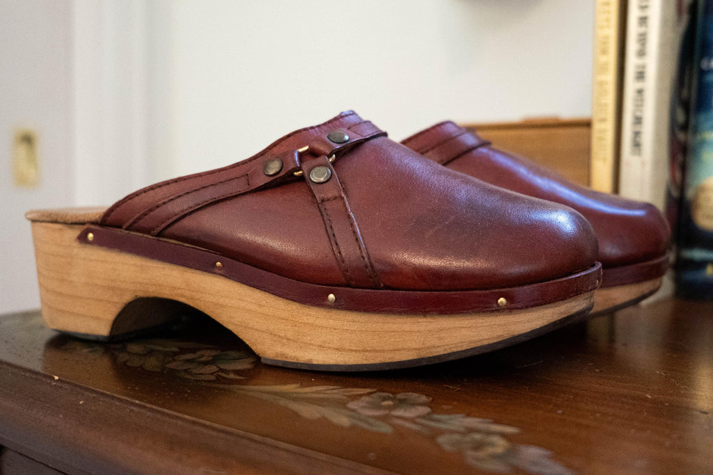 Vintage 1970s Red Oxblood Leather Clogs