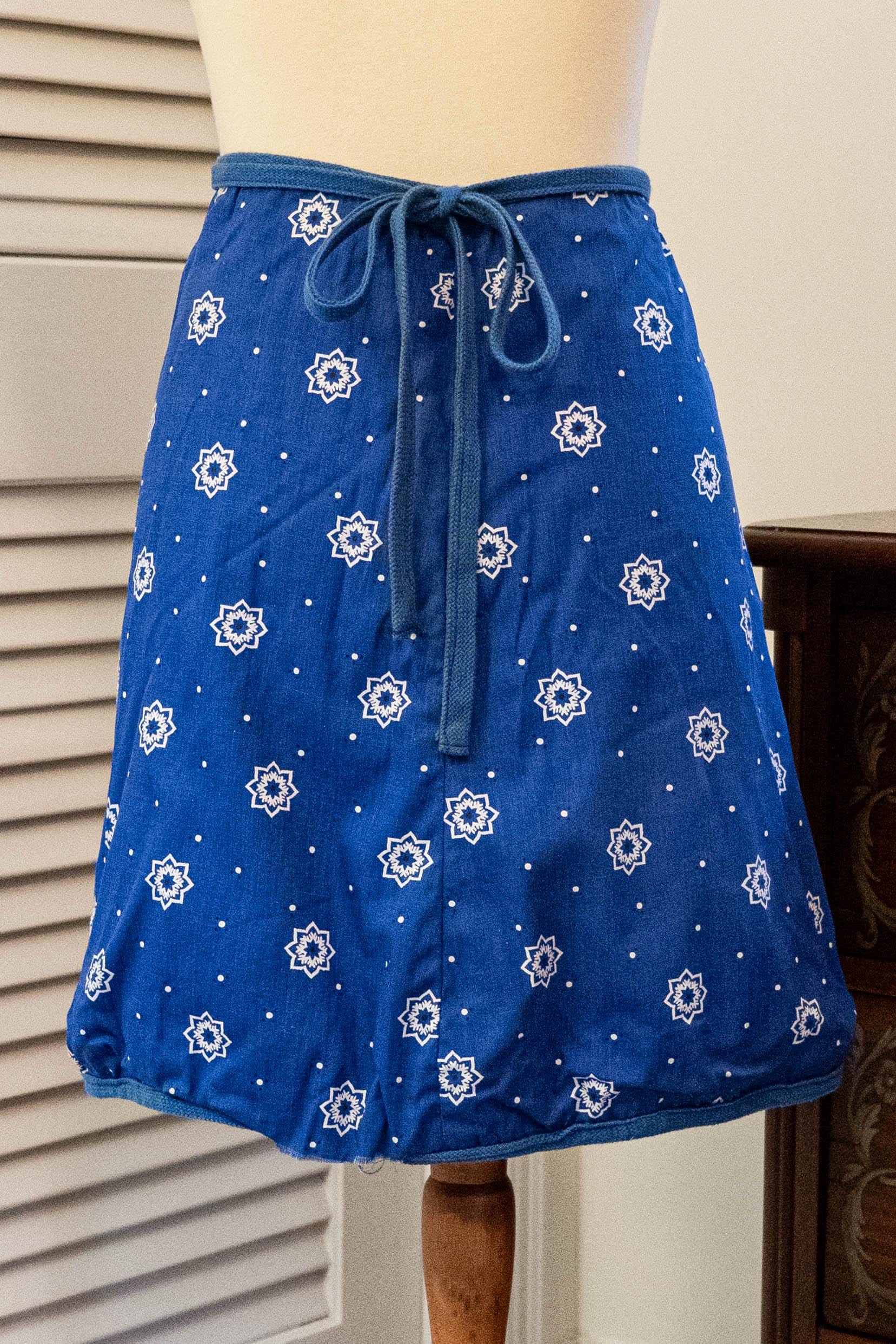 Vintage 1970s Reversible Handkerchief Print Wrap Skirt