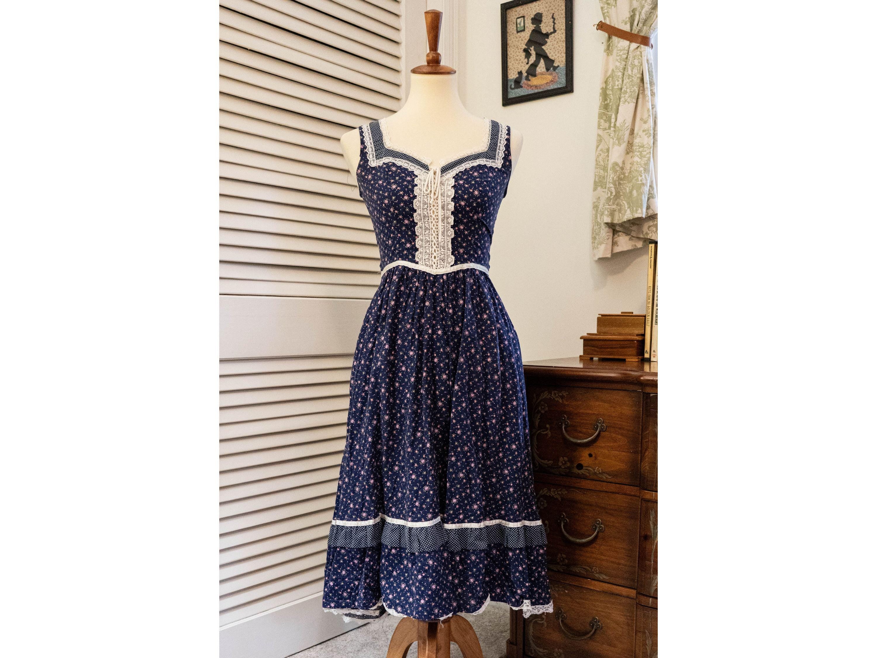 Vintage 1970s Gunne Sax Jessica McClintock Prairie Dress Blue Ditsy Floral