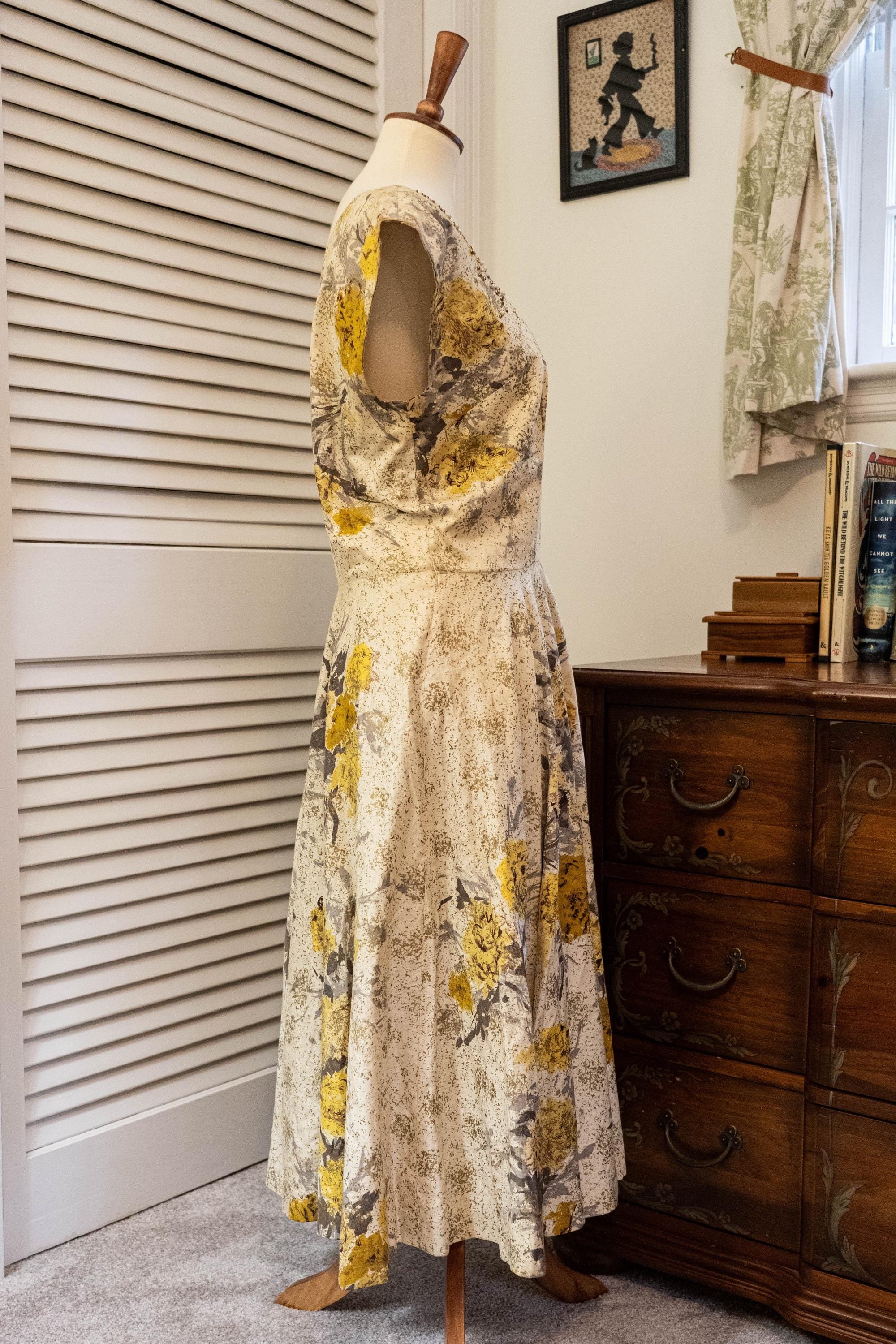 Vintage 1950s Yellow Floral Party Dress Beaded