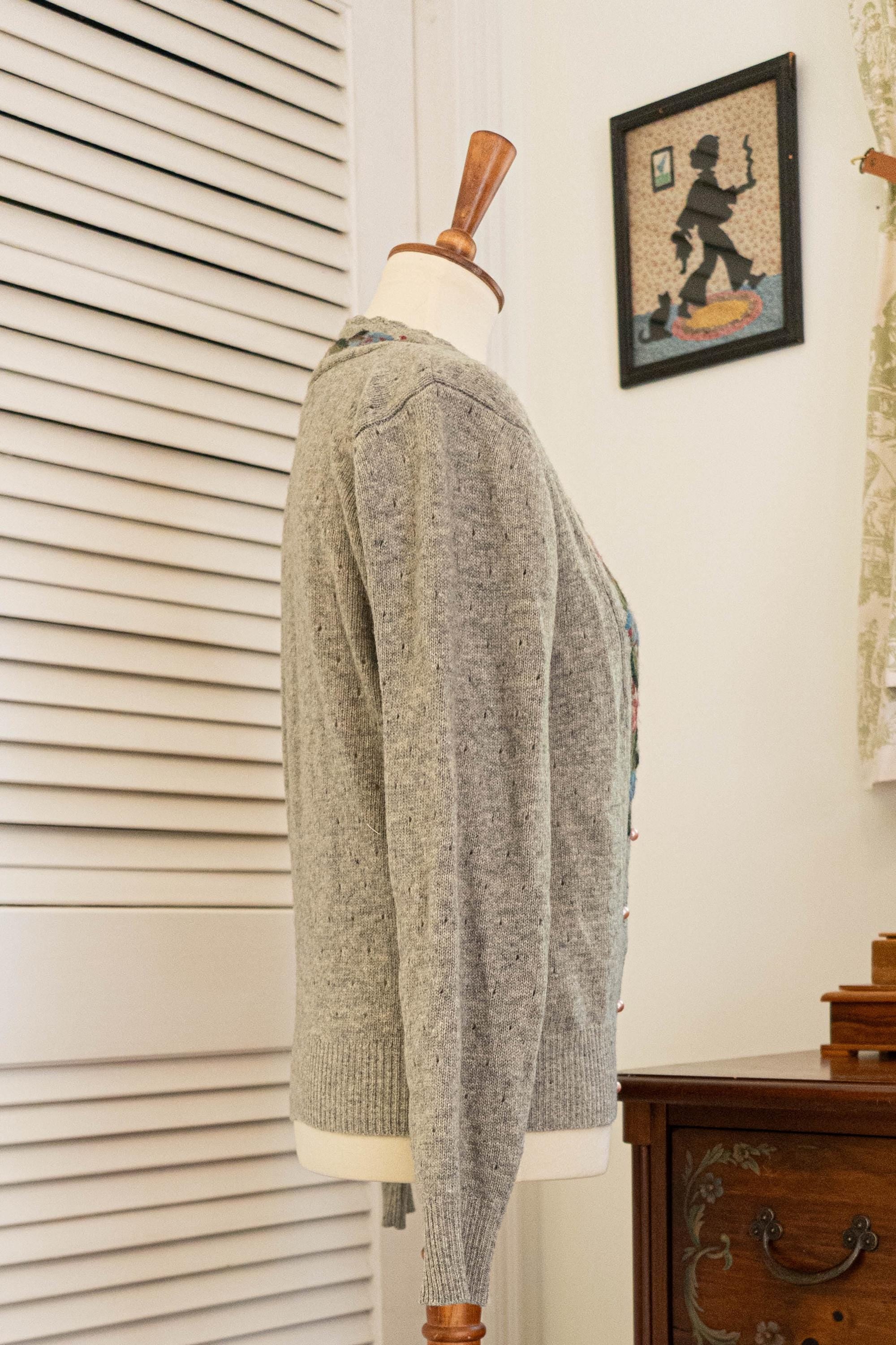 Vintage 1980s Floral Embroidered Gray Cardigan