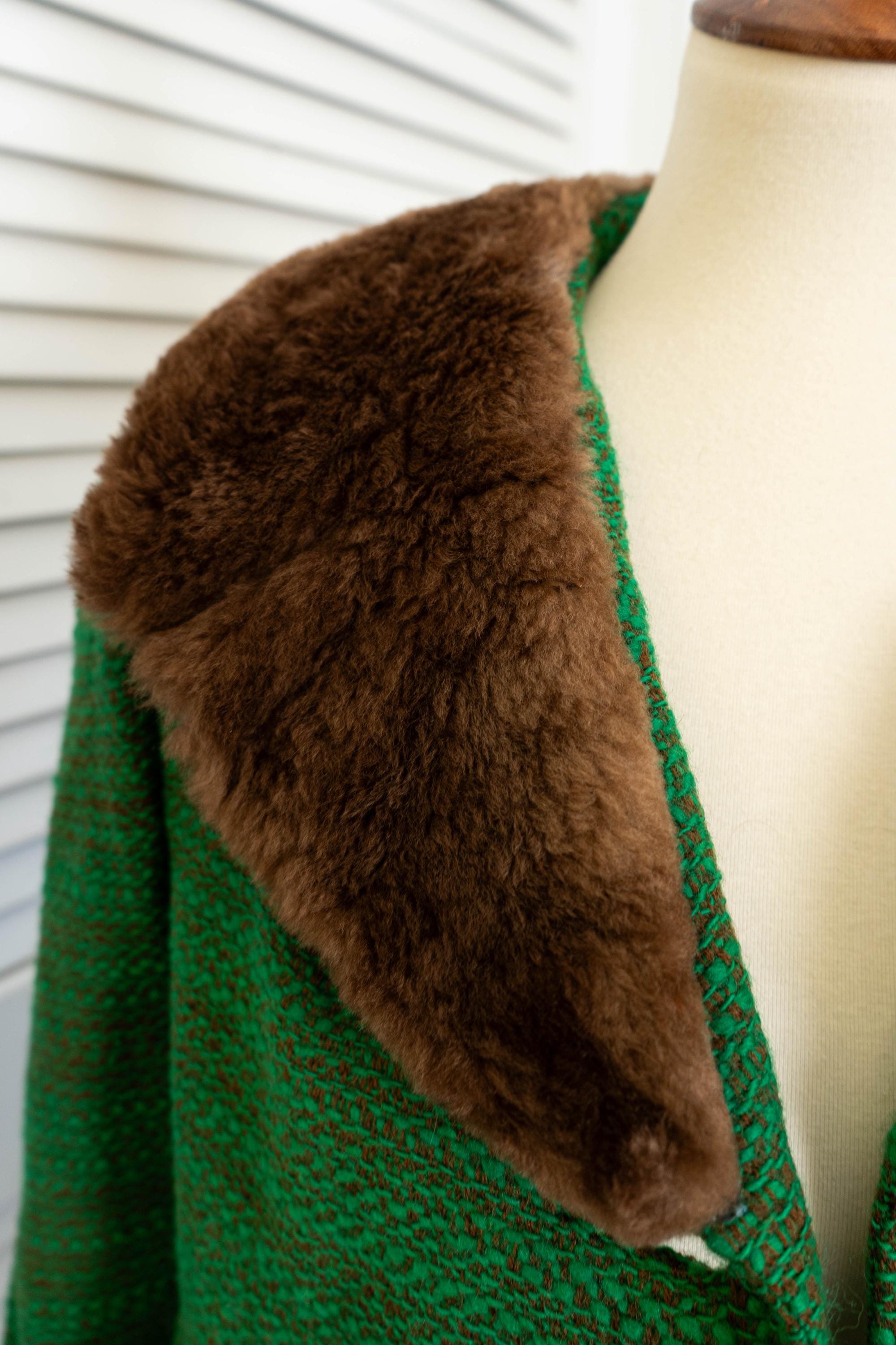 Vintage 1960s Green Faux Fur Collar Blazer