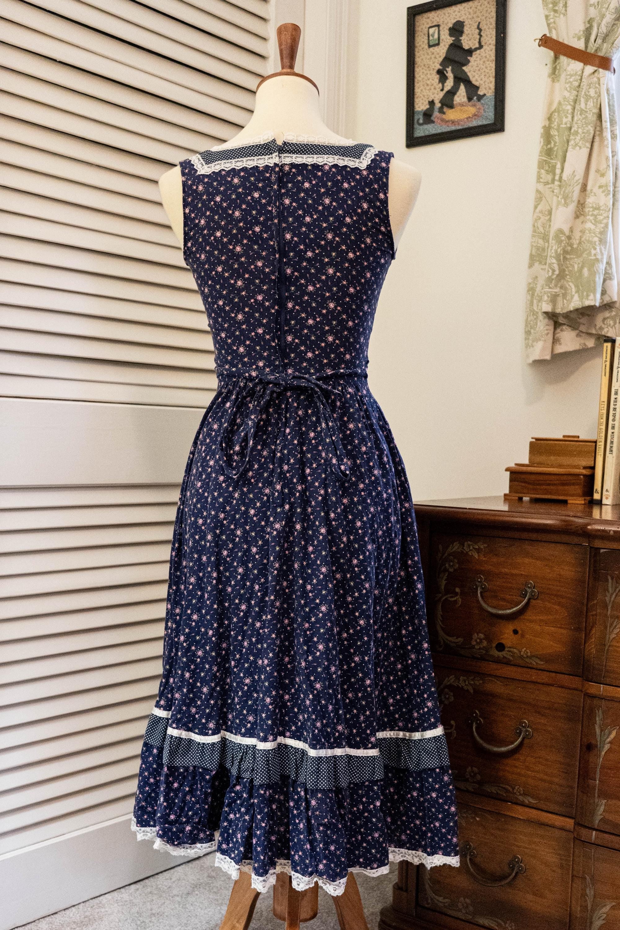 Vintage 1970s Gunne Sax Jessica McClintock Prairie Dress Blue Ditsy Floral