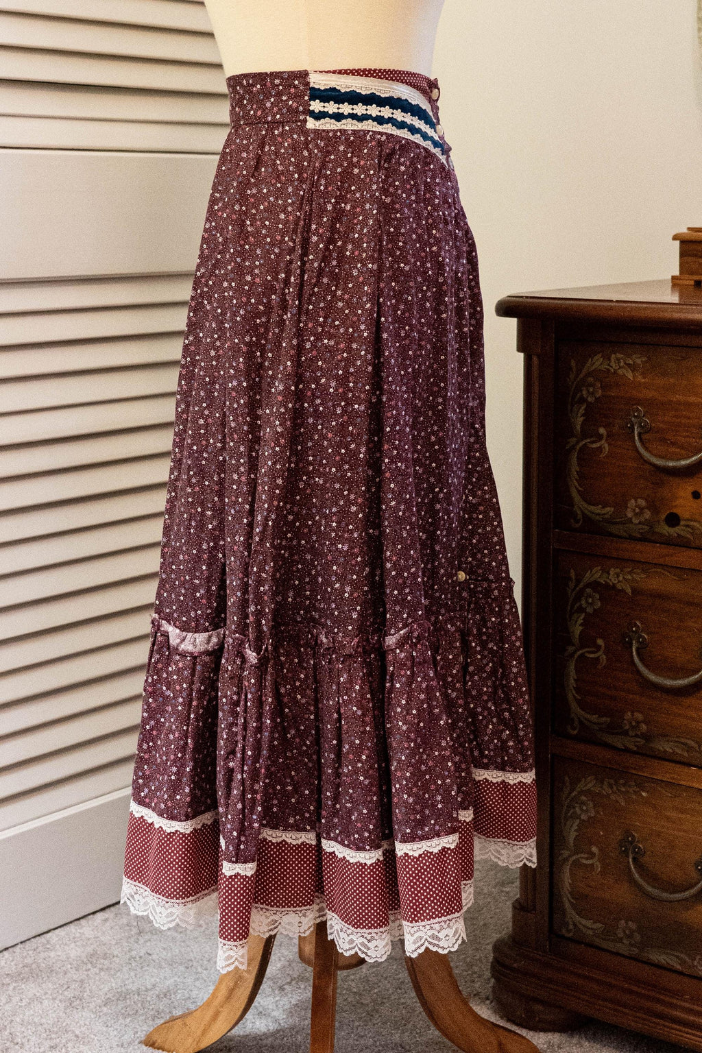 Vintage 1970s Jessica McClintock Gunnies Midi Skirt Burgundy Red
