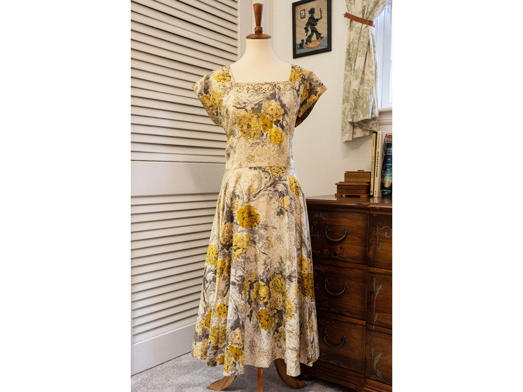 Vintage 1950s Yellow Floral Party Dress Beaded