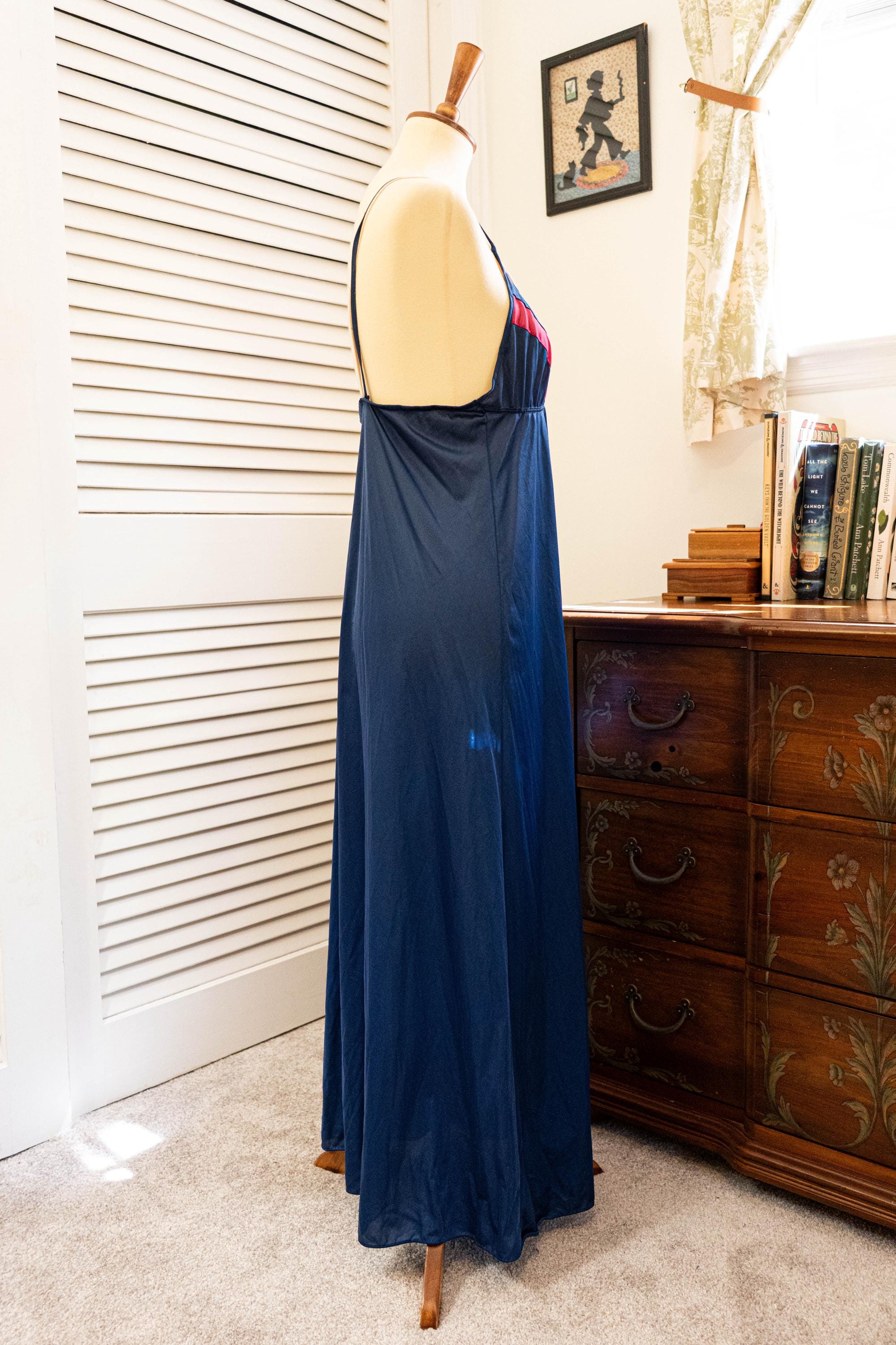 Vintage 1970s Blue Floor Length Nightgown