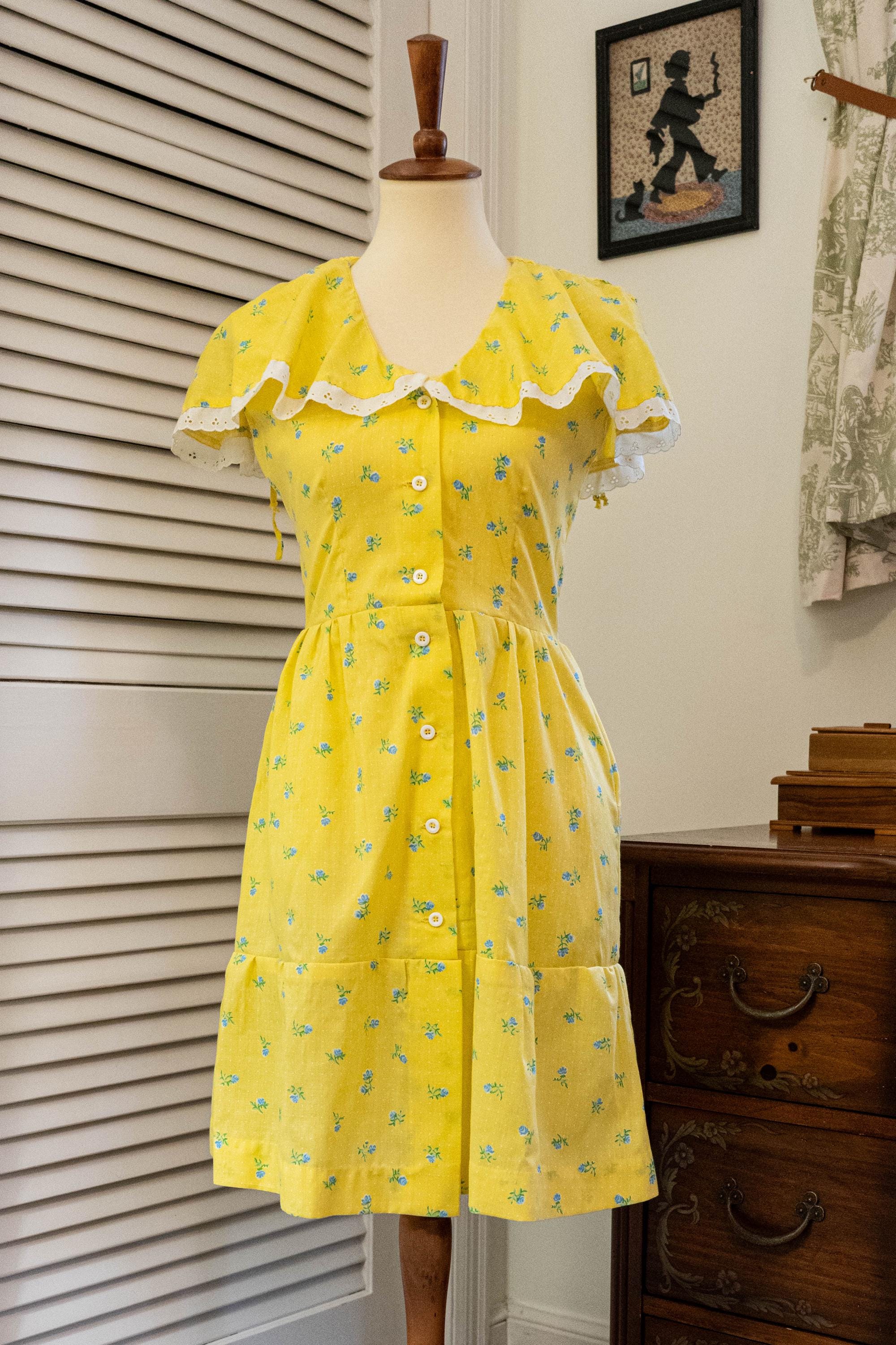 Vintage 1970s Lanz Yellow Floral Sundress with Scarf