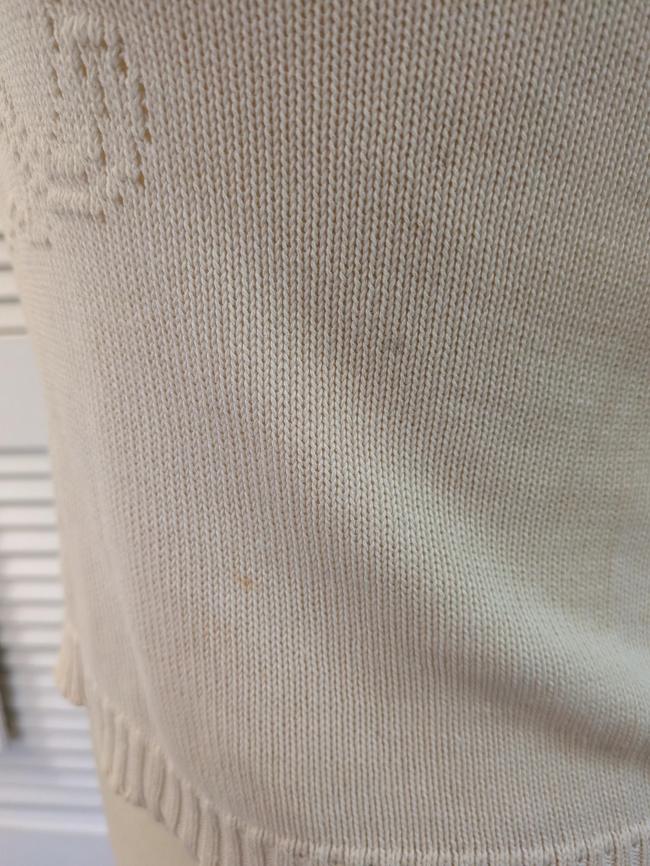 Vintage 1970s White Elephant Knit Sweater Top