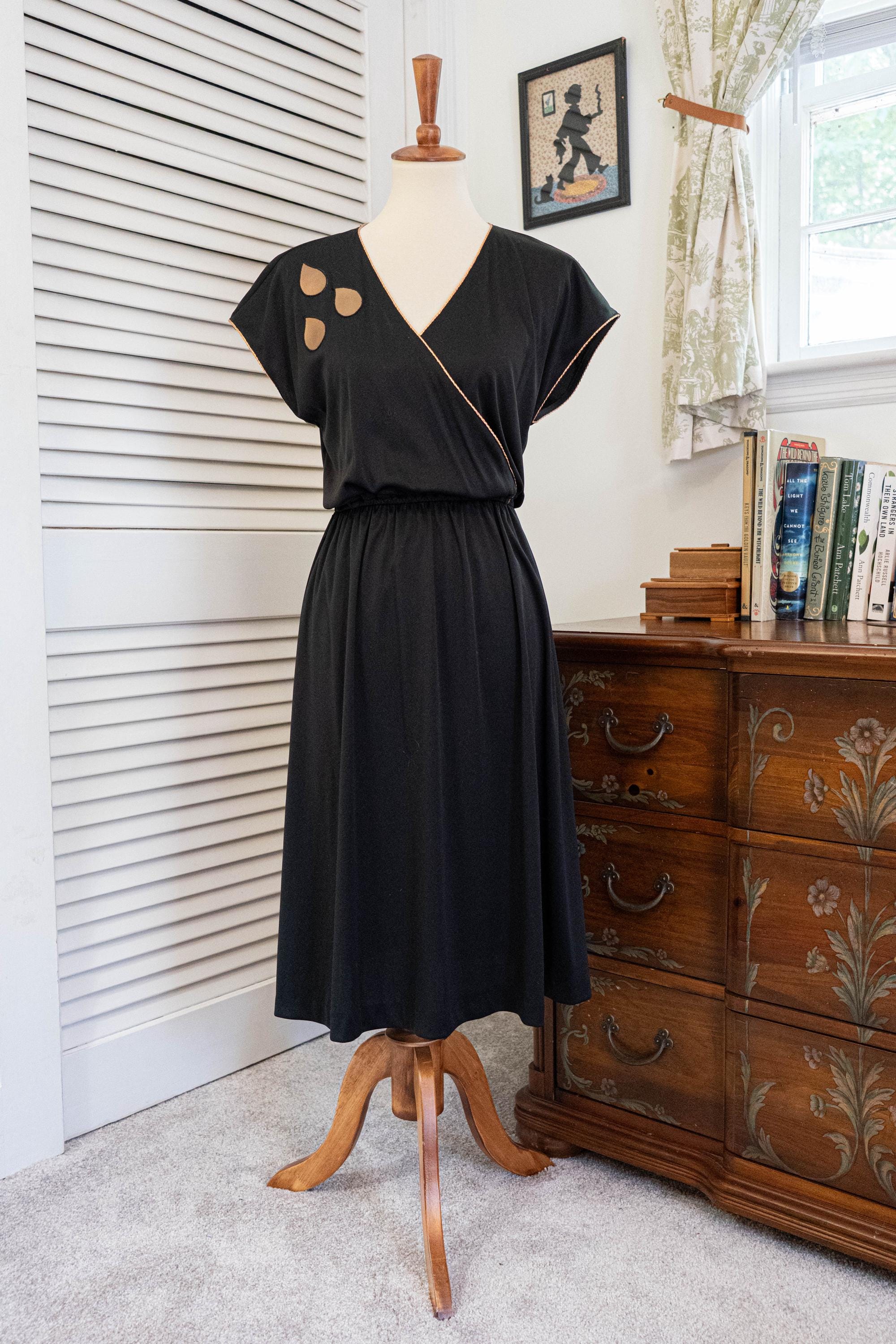 Vintage 1970s Black Tan Teardrop Pattern Dress