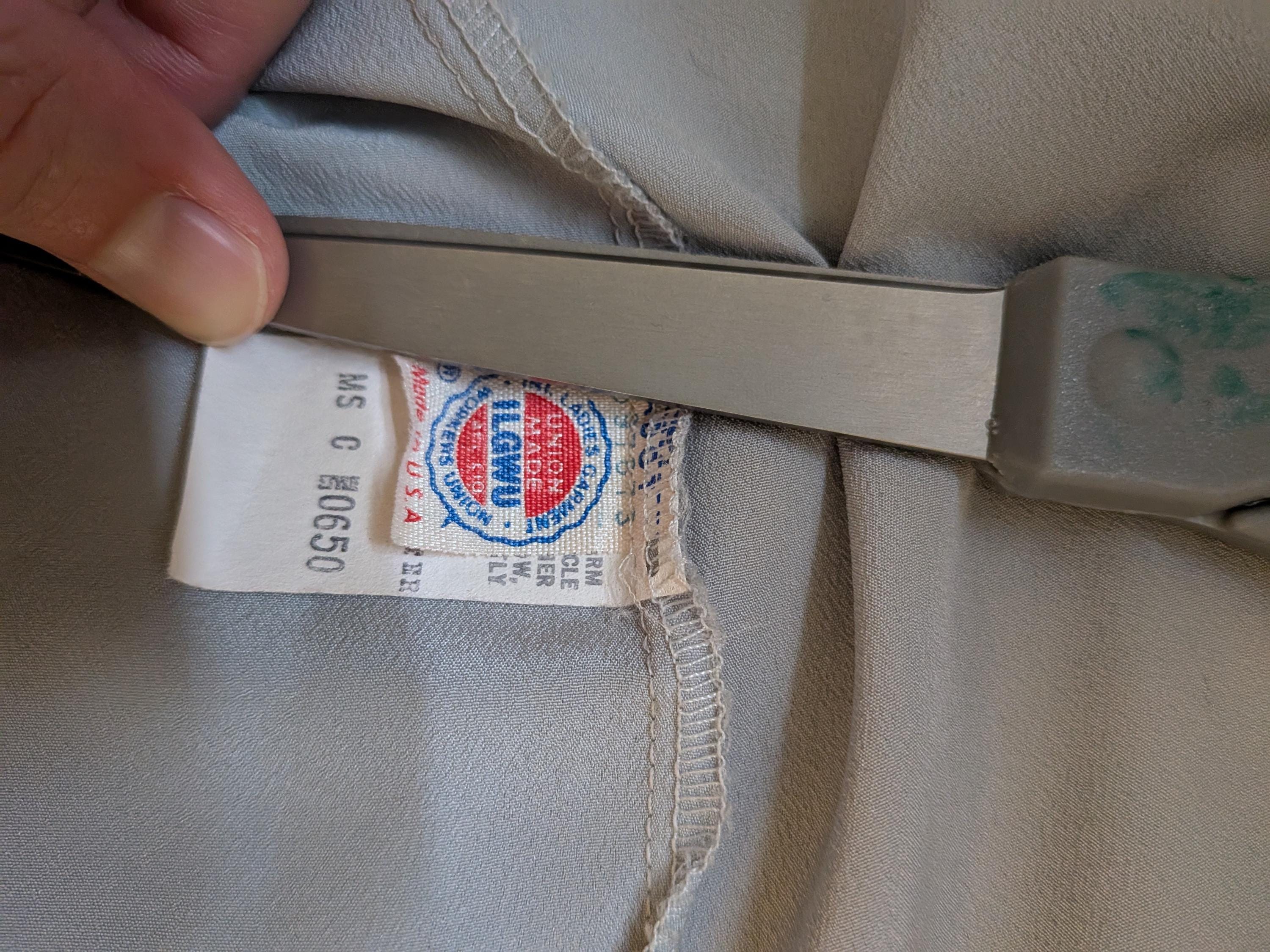 Vintage 1970s Light Grey Tuxedo Collar Button Down Blouse